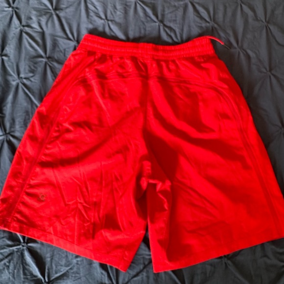 Men’s lululemon (pace breaker I think?!) shorts - Picture 4 of 5